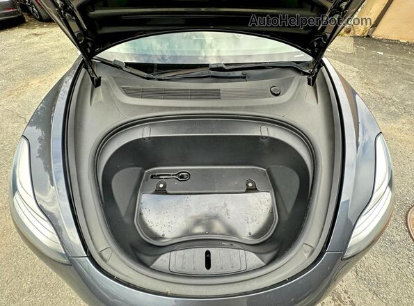 5YJ3E1EB1JF119421 2018 TESLA MODEL Серый Вид панели приборов