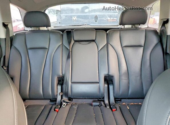 WA1VXAF76LD001088 2020 AUDI Q7 White Widok wnętrza z tyłu