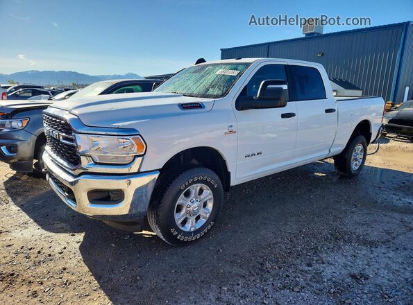 3C6UR5DL8PG537656 2023 RAM 2500 Белый Передняя левая четверть
