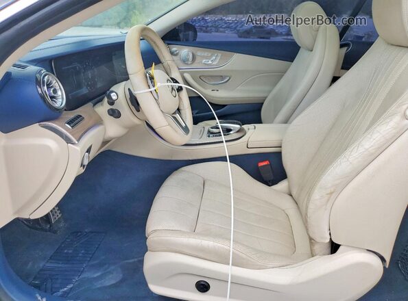 WDD1J6HB8KF104784 2019 MERCEDES-BENZ E Синий Вид панели приборов