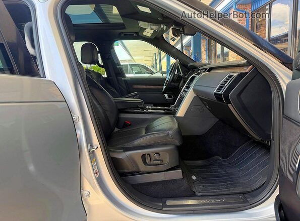 SALRR2RVXJA065627 2018 LAND ROVER DISCOVERY Серебряный Вид сзади
