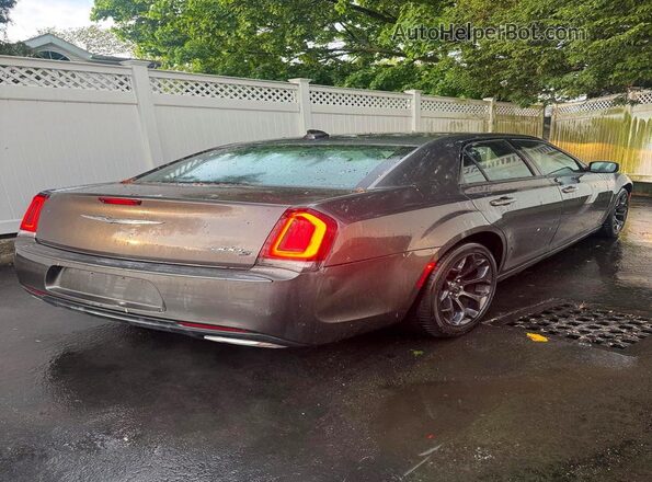 2C3CCABG5LH158682 2020 CHRYSLER 300 Brown Widok z przodu