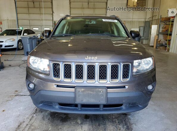 1C4NJDBB1HD142984 2017 JEEP COMPASS Серый Вид сзади