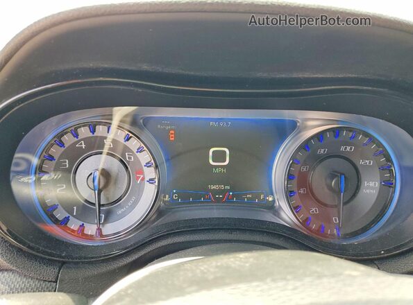 2C3CCAGG3GH234222 2016 CHRYSLER 300 White Widok tylnych siedzeń
