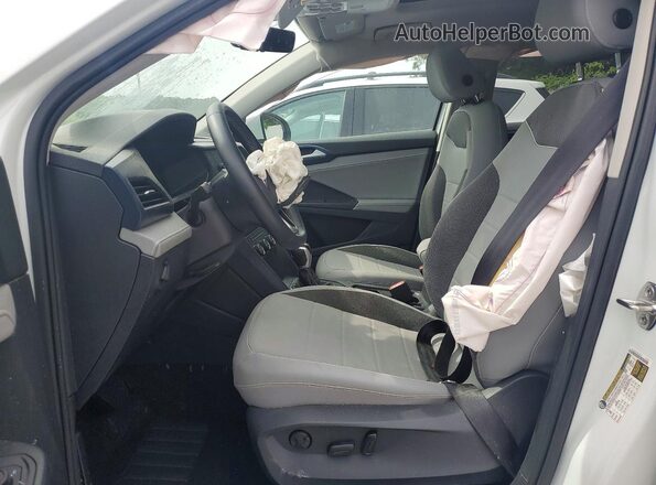 3VVEX7B21RM064391 2024 VOLKSWAGEN TAOS White Widok deski rozdzielczej