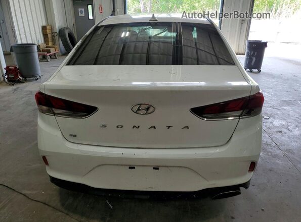 5NPE24AF4JH652263 2018 HYUNDAI SONATA Белый Вид салона спереди