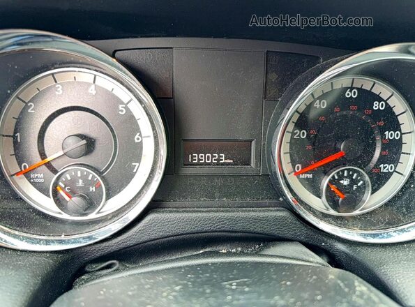 2C4RDGCGXHR573924 2017 DODGE GRAND Угольный Вид щитка приборов