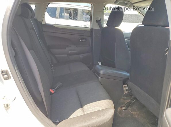 JA4AP3AU6LU016729 2020 MITSUBISHI OUTLANDER White Widok komory silnika