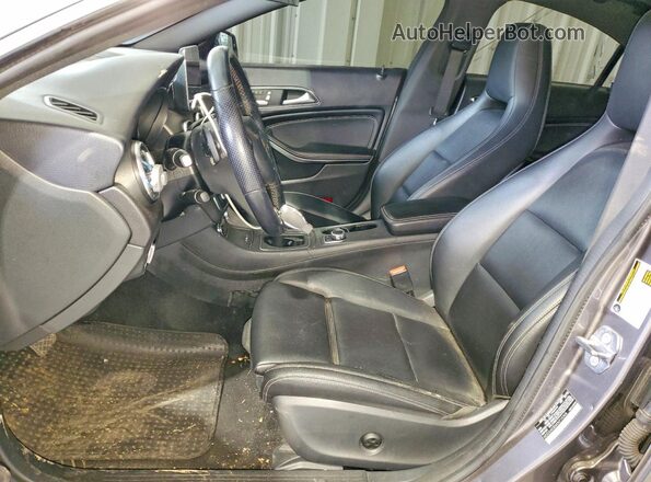 WDDSJ4GB6KN719348 2019 MERCEDES-BENZ CLA-CLASS Серый Вид панели приборов
