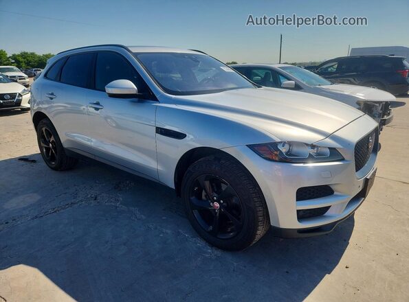 SADCJ2FX1JA265892 2018 JAGUAR F-PACE Серебряный Вид спереди