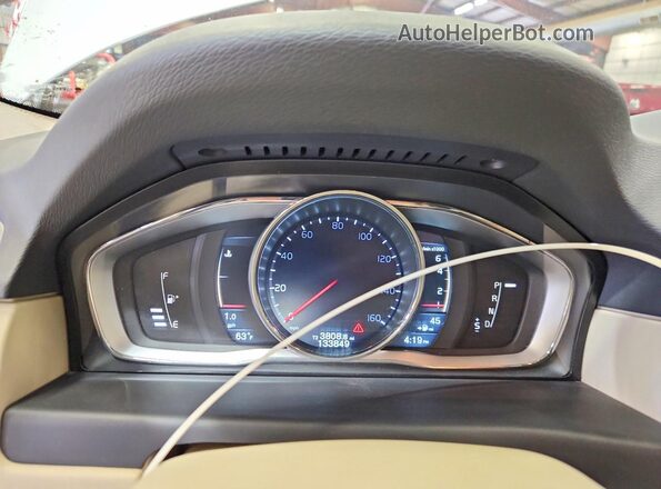 YV4612NK6G1238627 2016 VOLVO XC70 Белый Вид задних сидений