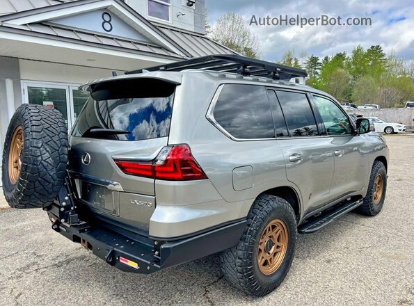 JTJHY7AX1K4294856 2019 LEXUS LX Серебряный Вид спереди