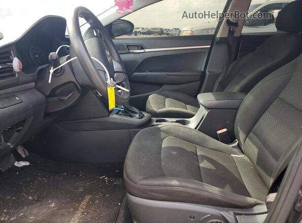 5NPD74LF3KH466497 2019 HYUNDAI ELANTRA Черный Вид панели приборов