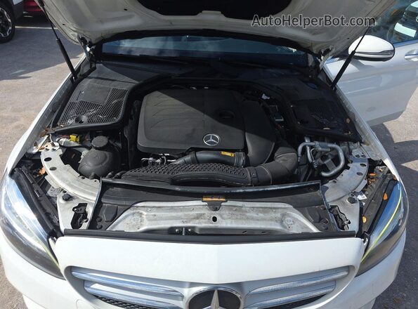 55SWF8DB1KU288407 2019 MERCEDES-BENZ C White Вид панелі приладів