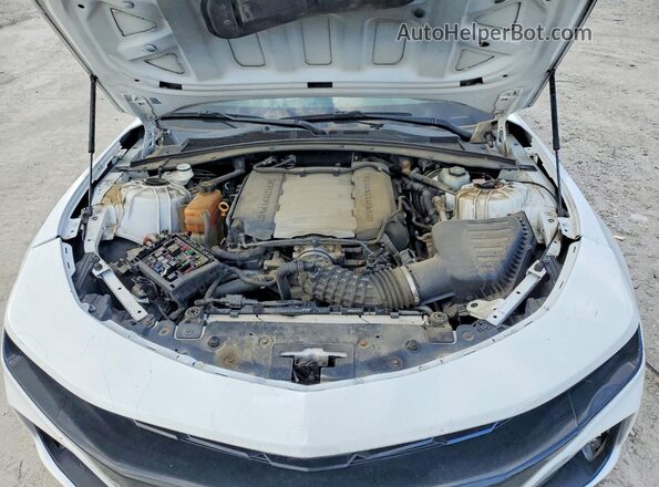 1G1FH1R78K0130743 2019 CHEVROLET CAMARO Белый Вид задней части салона