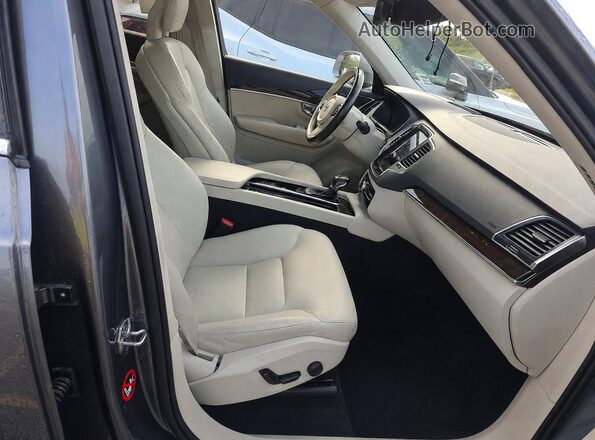 YV4A22PK1H1112147 2017 VOLVO XC90 Серый Вид подкапотного пространства