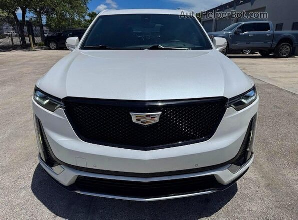 1GYKPCRS4MZ181724 2021 CADILLAC XT6 Белый Вид сзади