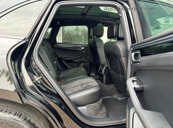 WP1AA2A54MLB03660 2021 PORSCHE MACAN Черный Вид сзади
