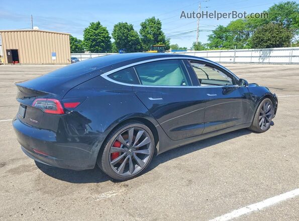 5YJ3E1EC1LF796416 2020 TESLA MODEL Черный Передняя правая четверть