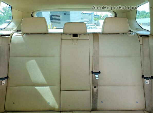 5UXWX9C53H0T06752 2017 BMW X3 Черный Вид задней части салона