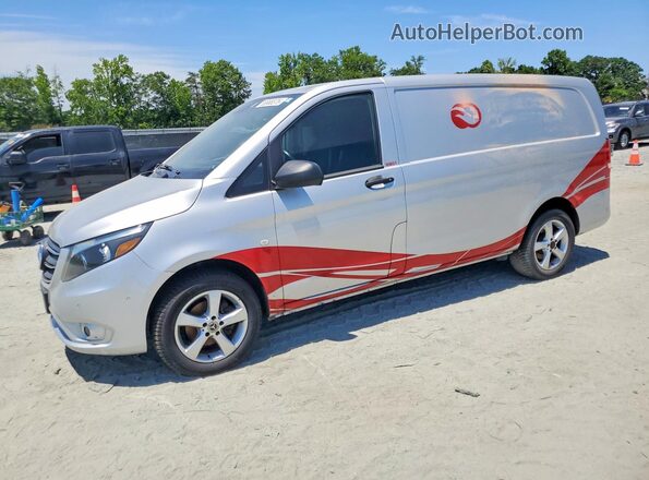 W1YV0BEY8M3907787 2021 MERCEDES-BENZ METRIS Silver Przód lewy