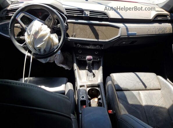 WA1EEDF30R1062824 2024 AUDI Q3 Red ხელსაწყოთა პანელის ხედი