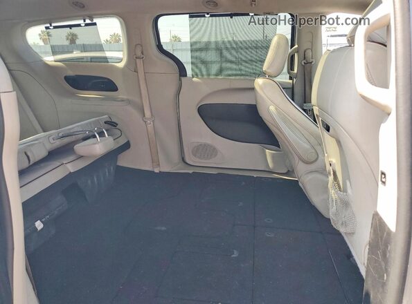 2C4RC1GG6HR504318 2017 CHRYSLER PACIFICA Серебряный Вид подкапотного пространства