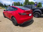 2021 Tesla Model Y Красный vin: 5YJYGDEE4MF233509