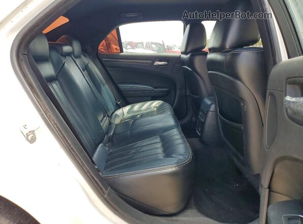 2C3CCAGG3GH234222 2016 CHRYSLER 300 White Widok komory silnika