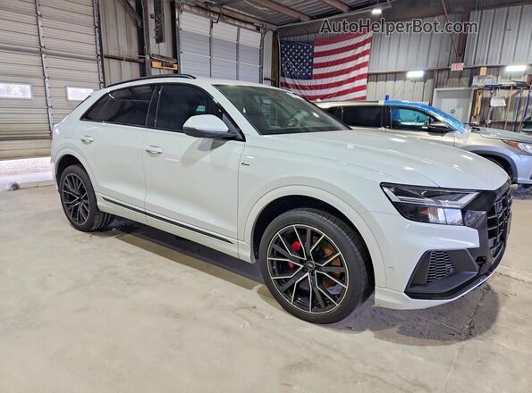 WA1EVBF1XND033763 2022 AUDI Q8 Белый Вид спереди