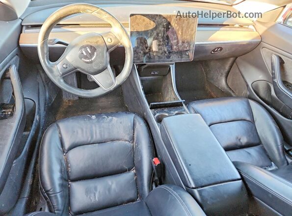 5YJ3E1EA4JF032913 2018 TESLA MODEL Красный Вид щитка приборов