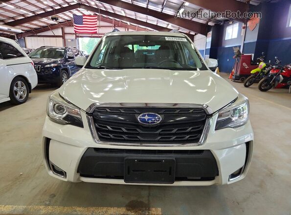 JF2SJGTC5HH417181 2017 SUBARU FORESTER White Widok z przodu