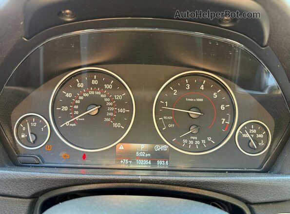 WBA8E9C52GK646913 2016 BMW OTHER Белый Вид щитка приборов