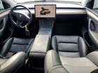 2024 Tesla Model Y White vin: 7SAYGDED1RF193049