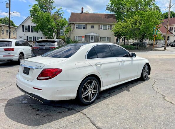 WDDZF4KB0KA606543 2019 MERCEDES-BENZ E White Delantero derecho