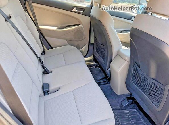 KM8J23A4XKU899202 2019 HYUNDAI TUCSON Черный Вид салона спереди