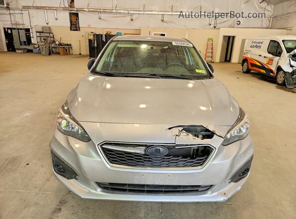 4S3GTAA63K3731943 2019 SUBARU IMPREZA Серебряный Вид сзади