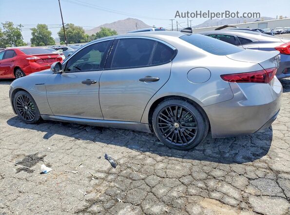 ZARFAECN8J7567048 2018 ALFA ROMEO GIULIA Gray Tył prawy