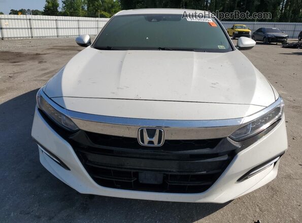 1HGCV3F48KA002703 2019 HONDA ACCORD White Widok z przodu