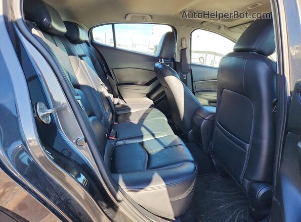 3MZBN1L34JM257633 2018 MAZDA 3 Серый Вид задней части салона