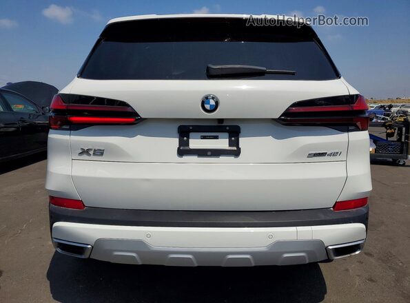 5UX13EU02S9Z34239 2025 BMW X5 White წინა სალონის ხედი