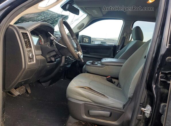 1C6RR6FT0KS745881 2019 RAM 1500 Черный Вид панели приборов