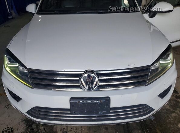 WVGRF7BP1HD000355 2017 VOLKSWAGEN TOUAREG Белый Вид наклейки с VIN-кодом