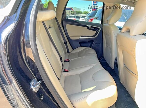 YV440MDK8G2853679 2016 VOLVO XC60 Black Vista interior delantera