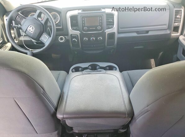 1C6RR6TT6LS110976 2020 RAM 1500 Белый Вид щитка приборов