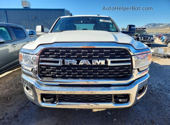3C6UR5DL8PG537656 2023 RAM 2500 Белый Вид сзади