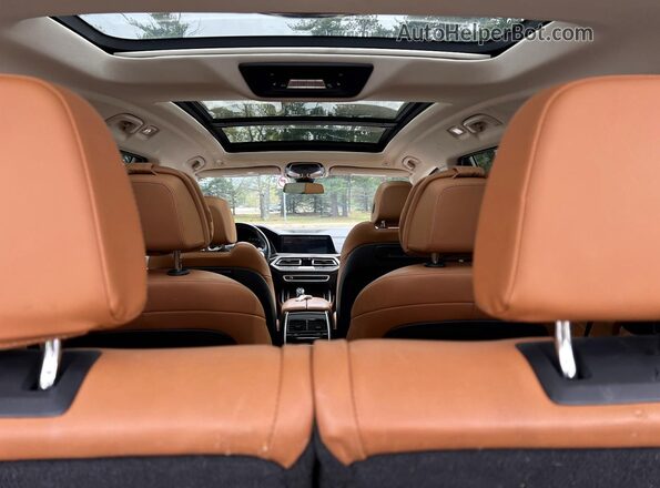 5UXCW2C06M9F67044 2021 BMW X7 Черный Вид задних сидений