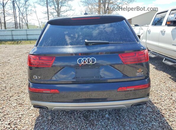WA1AAAF79JD045955 2018 AUDI Q7 Black Вид салону спереду