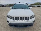 2017 Jeep Compass Latitude Белый vin: 1C4NJCEB8HD185871