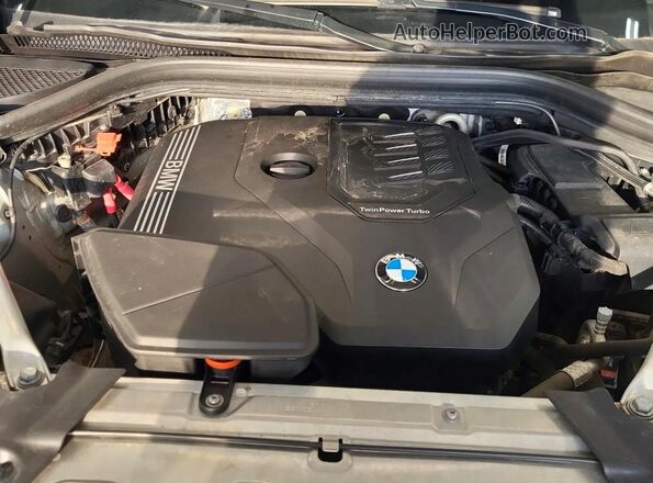 5UX2V1C06M9E06590 2021 BMW X4 Серый Вид салона спереди